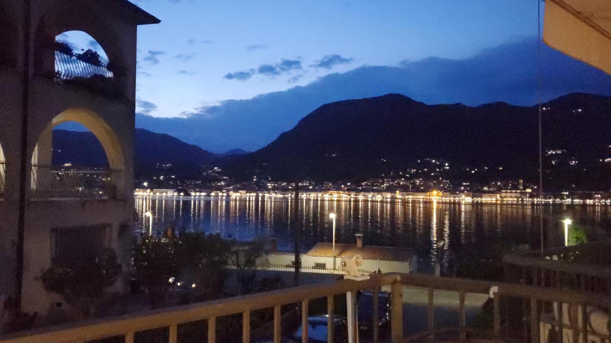 La Casa Sul Lago سالو الغرفة الصورة